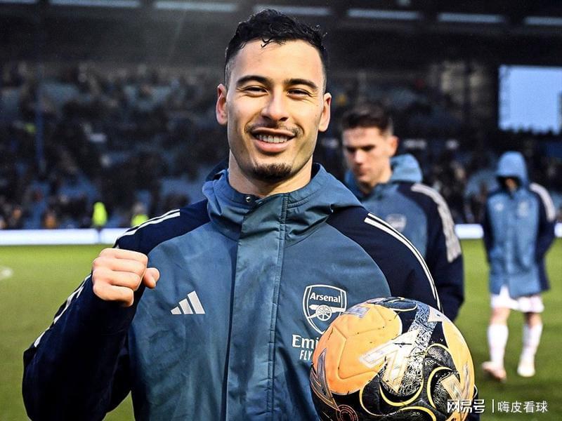 开云官方网站-天空体育分析：切尔西6轮不胜，利物浦摆脱三连平，曼城击退曼联